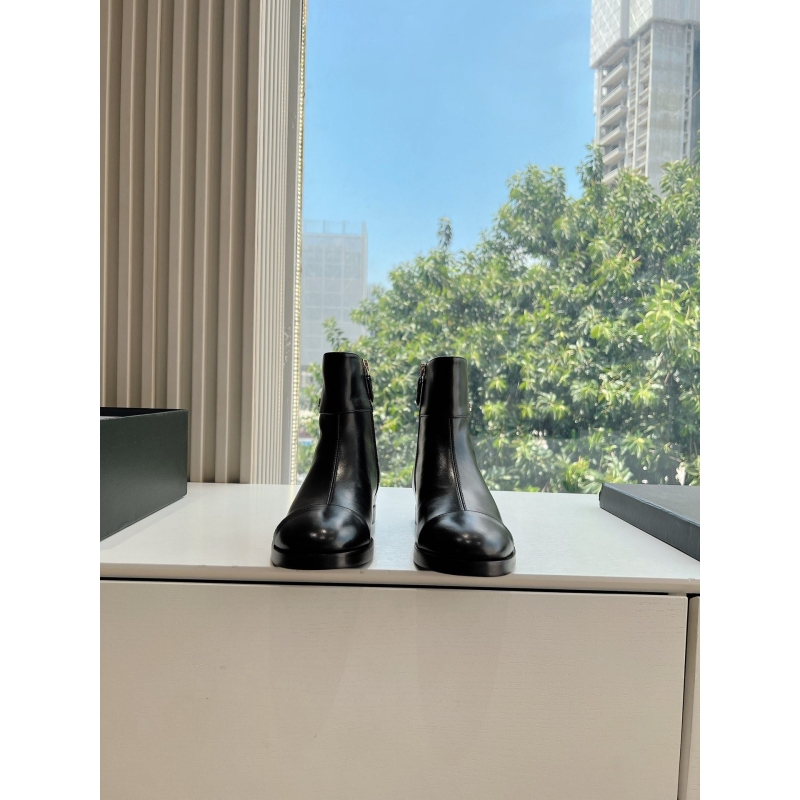 Ch*el boots